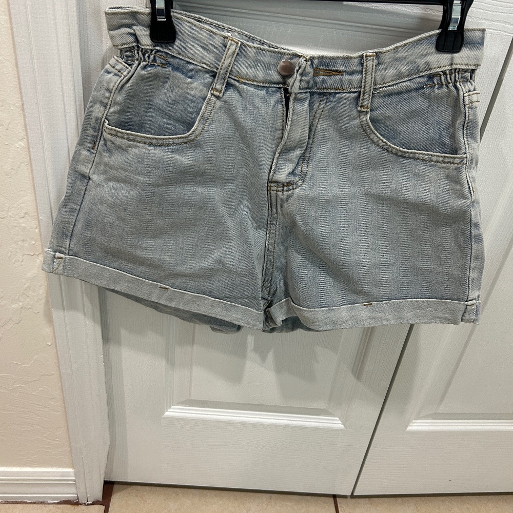 Miss LFX designed by Korea  blue denim shorts size L